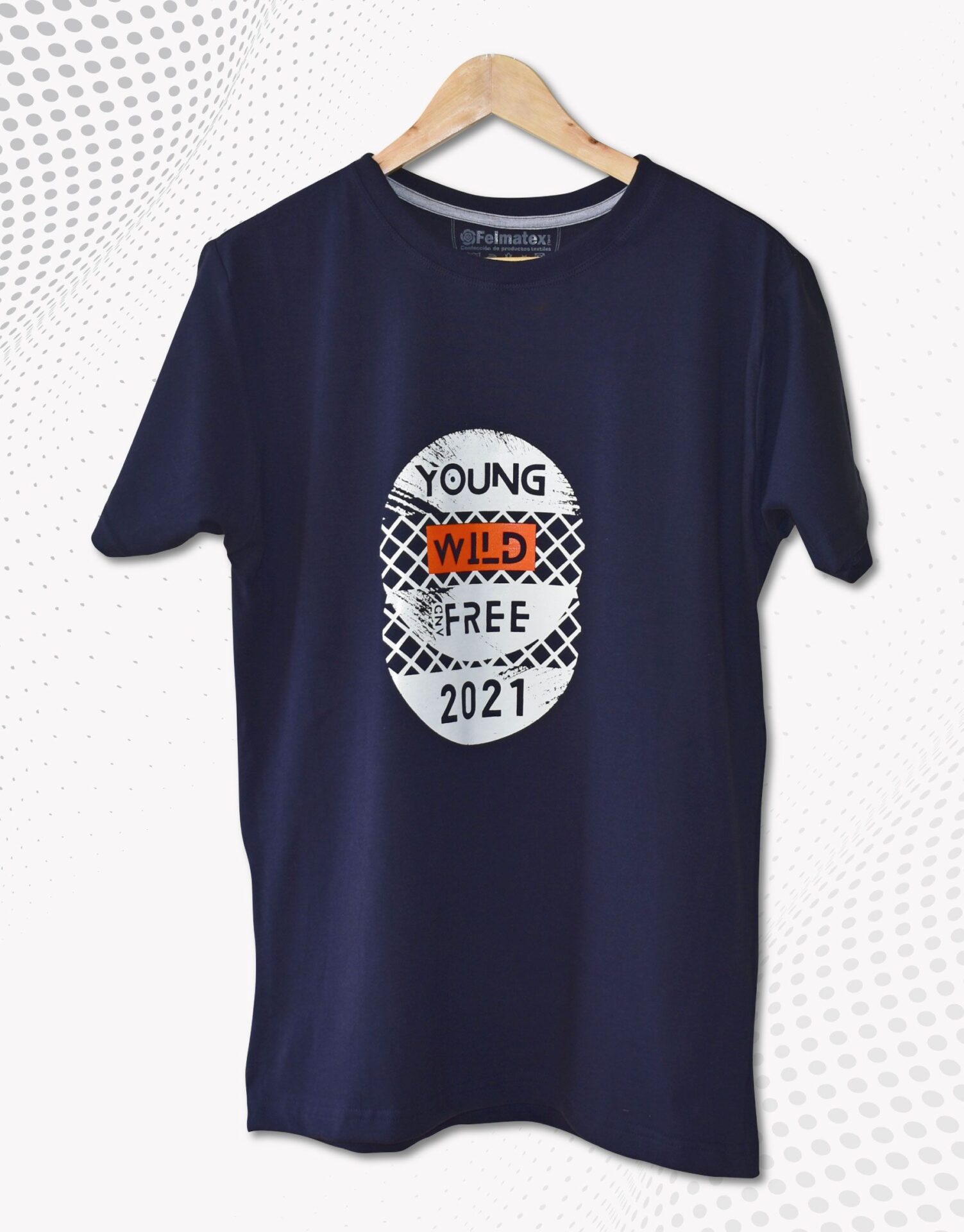 Young-Wild-and-Free-Azul-Marino-1800-x-2300